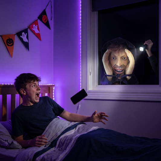 PantherDay Scary Peeper
